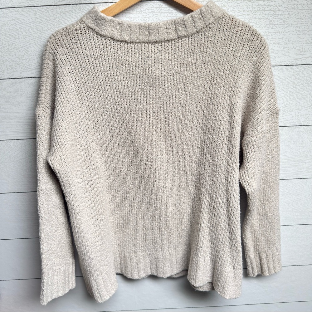 American Eagle | Cozy Oversized Cream Knit Sweater  | Size M - Picture 7 of 9